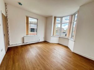 Lounge- click for photo gallery